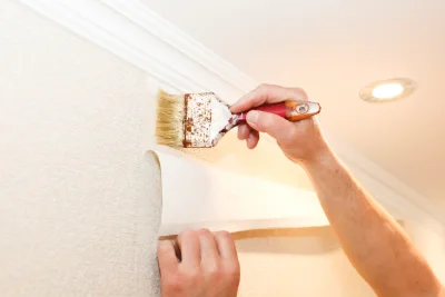 Pose de papier peint à Casalta — revêtements muraux et toiles de verre